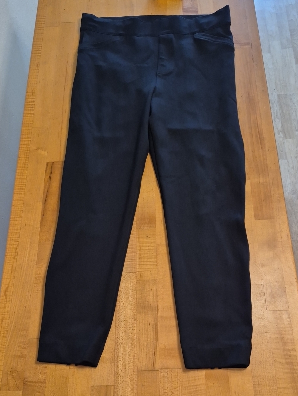 Spanx Black Stretchy Tapered Pants